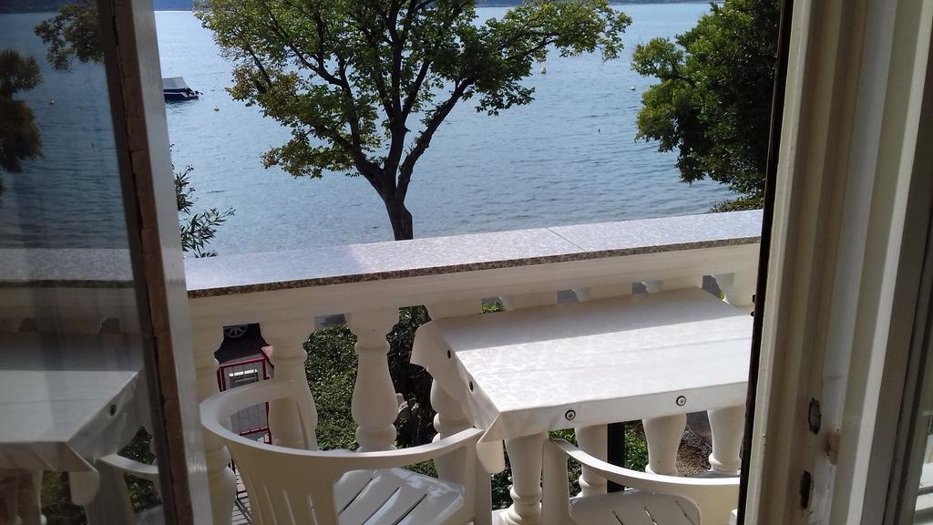 Branko Fabijanic Front Row By The Sea Selce Exterior foto